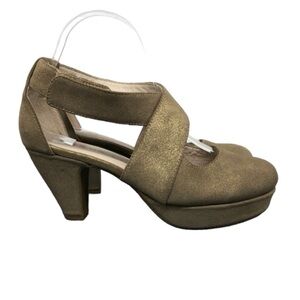 Sacha London Gold Metal Ventura cross strap round toe Heels size 6.5